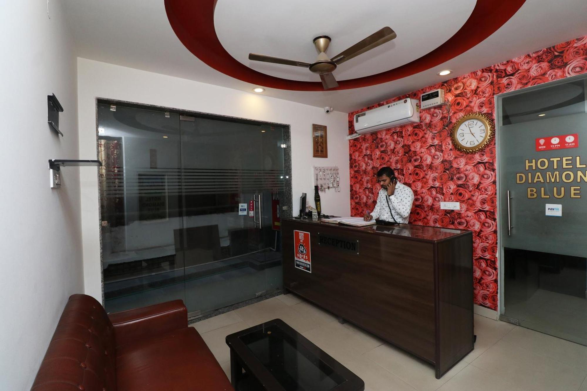 Oyo Flagship Hotel Daimond Nueva Delhi Exterior foto